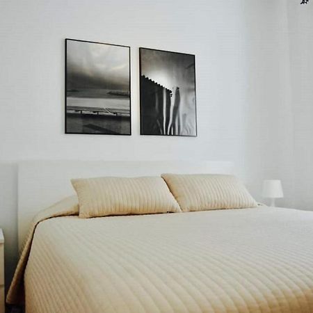 Fantastic 1 Bedroom Apartment In The Centre Of نيرخا المظهر الخارجي الصورة