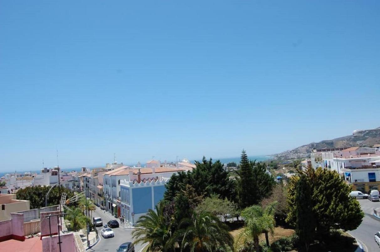Fantastic 1 Bedroom Apartment In The Centre Of نيرخا المظهر الخارجي الصورة